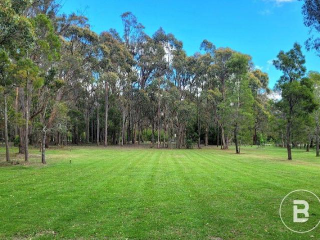 Land for sale in Enfield
