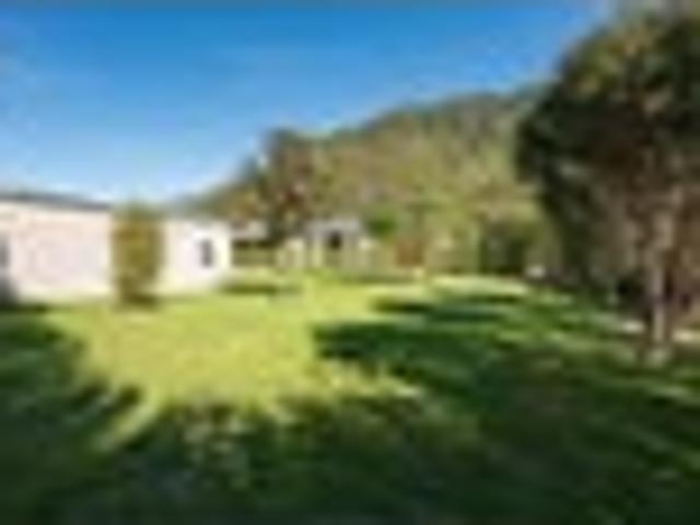 Land for sale in Marlborough