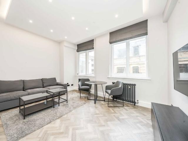 Apartment for rent in Aldgate, Lyons