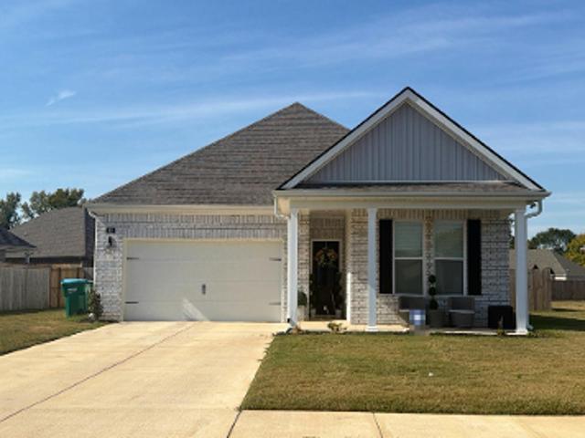 House for sale in Oakland, West Tennessee