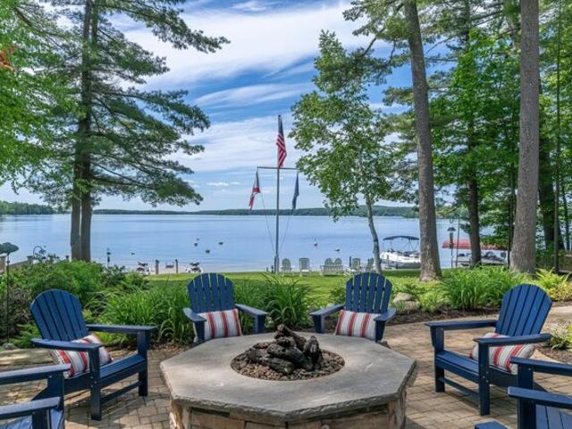 House for sale in Manchester, Maine