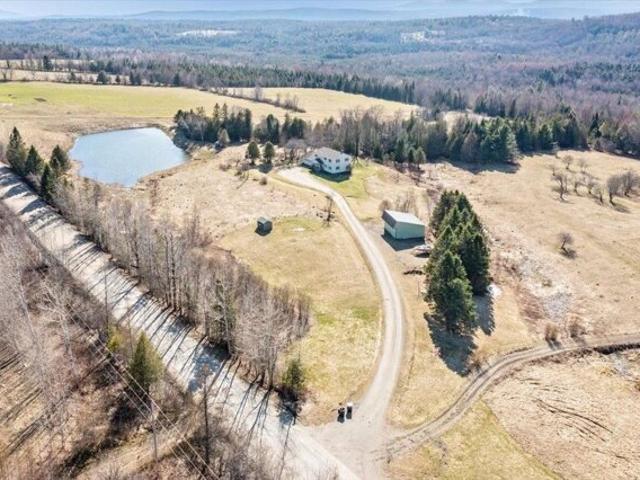 House for sale in Albany, Vermont
