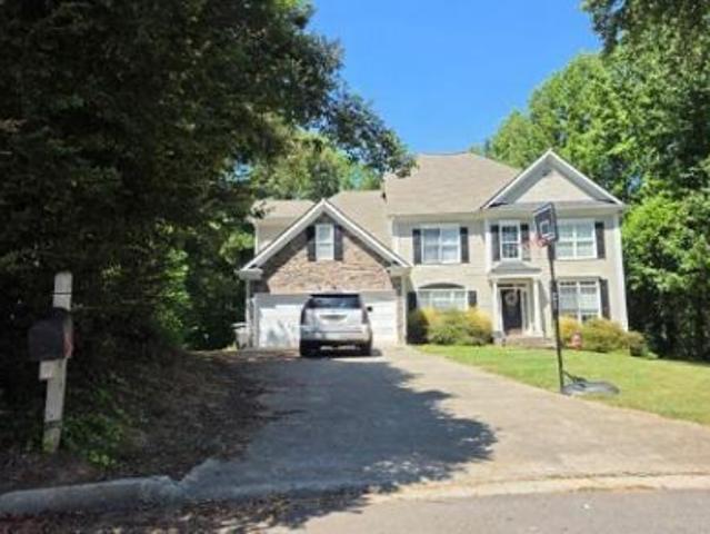 House for sale in Chapel Hills, Douglasville