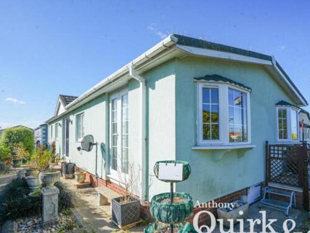 House for sale in Canvey Island