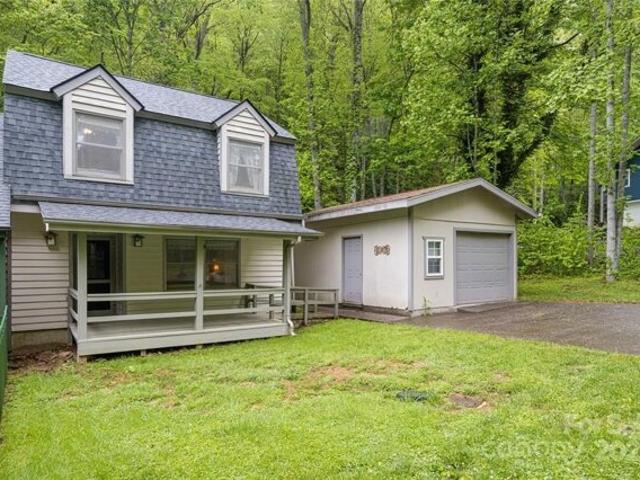 House for sale in Maggie Valley