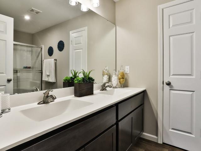 Apartment for rent in Lake Saint Louis, Missouri