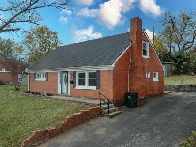House for sale in Paris, Kentucky