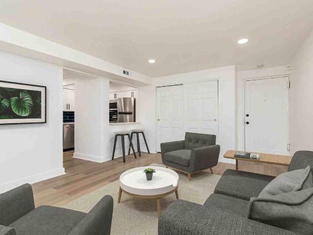 Apartment for rent in Chestnut Wood Village, Philadelphia
