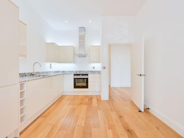Apartment for rent in London Borough of Ealing, Greater London