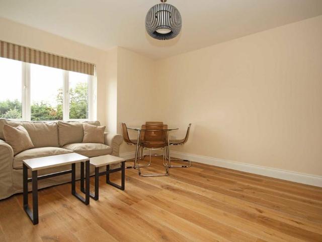 Apartment for rent in London Borough of Ealing, Greater London