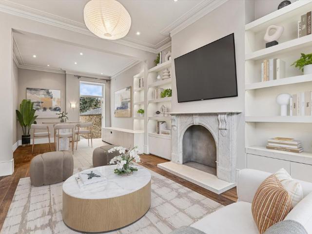 House for rent in Brondesbury, Greater London