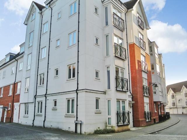 Apartment for rent in St. Mildred's, The Bridge
