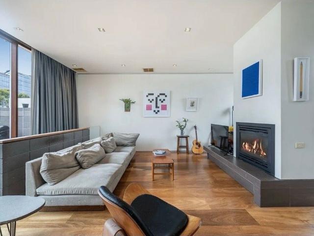 Room for rent in Camerons Creek, Victoria