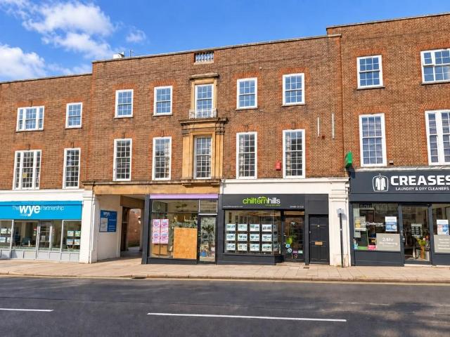 Apartment for rent in Daws Hill, Cressex