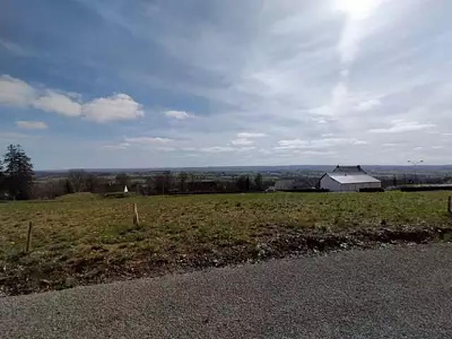 Terrain vente à Mayenne, Crennes-sur-fraubée