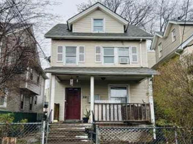 House for sale in New Rochelle, New York