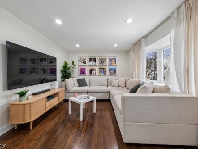 House for sale in Roselle, New Jersey