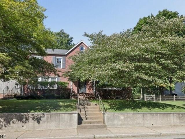 House for sale in Waldwick, Bergen County