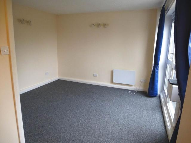 Studio for rent in Newtown, Reading