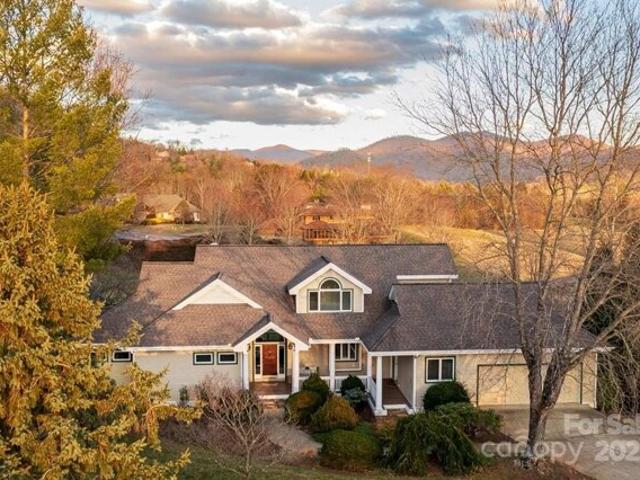 House for sale in Weaverville