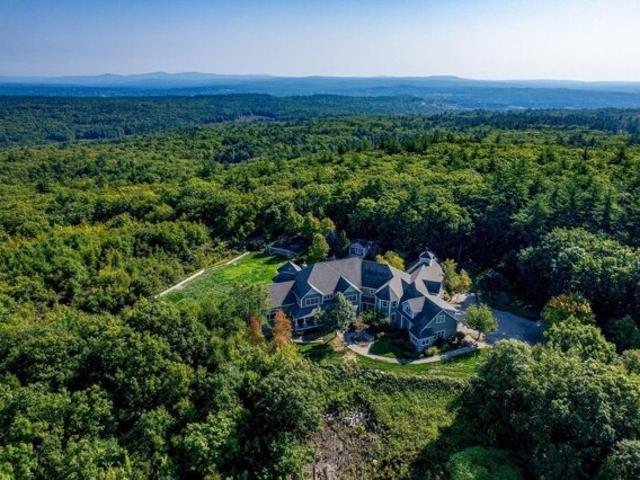 House for sale in South Bow, Bow