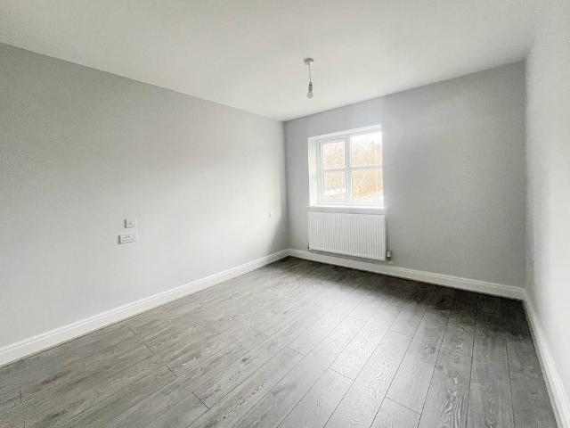 Room for rent in East End, Rushmoor