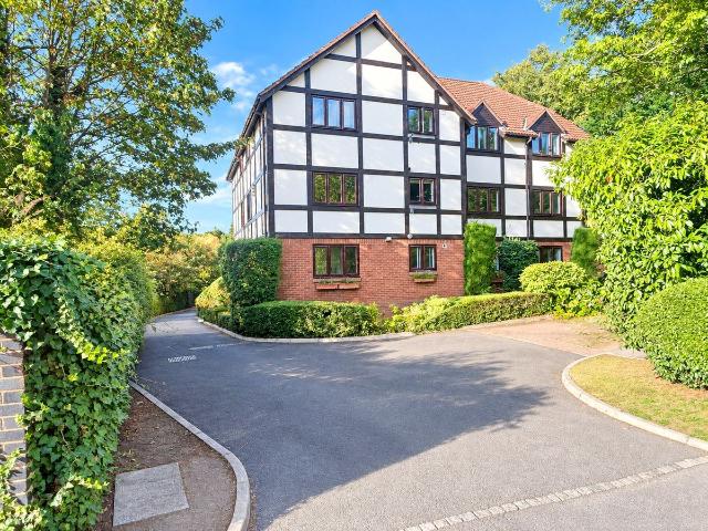 Apartment for rent in London Borough of Enfield, Greater London