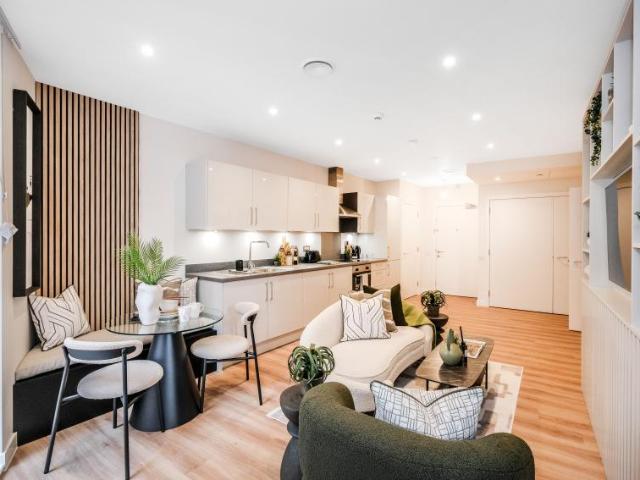 Apartment for sale in London Borough of Croydon, Greater London