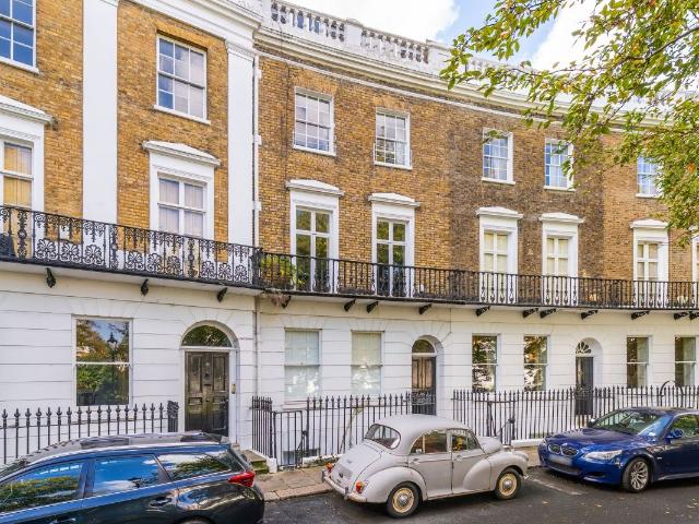 House for rent in Clapham Park, Greater London