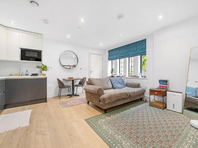 Apartment for rent in Clapham, Greater London
