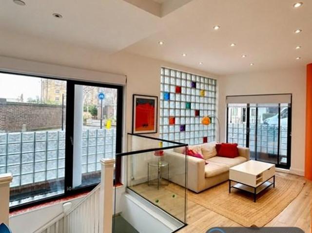 Apartment for rent in Clapham, Greater London