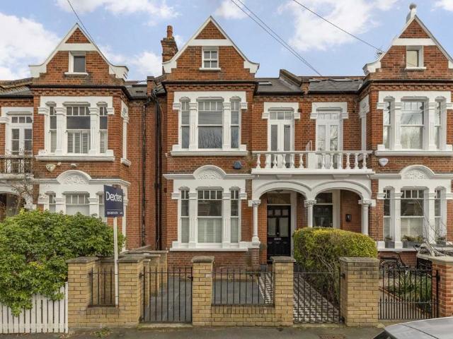Apartment for rent in Clapham Park, Greater London