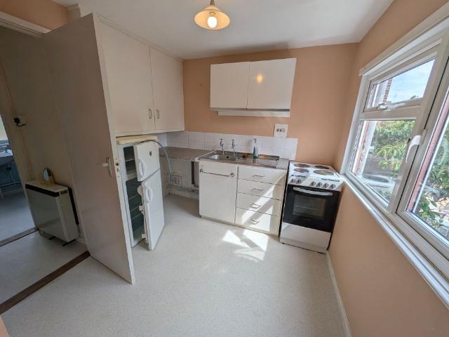 Apartment for rent in Westbourne, Key Street