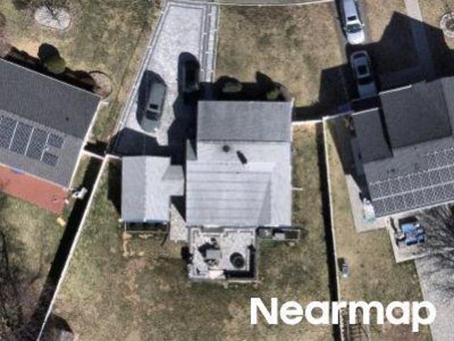 House for sale in Edison