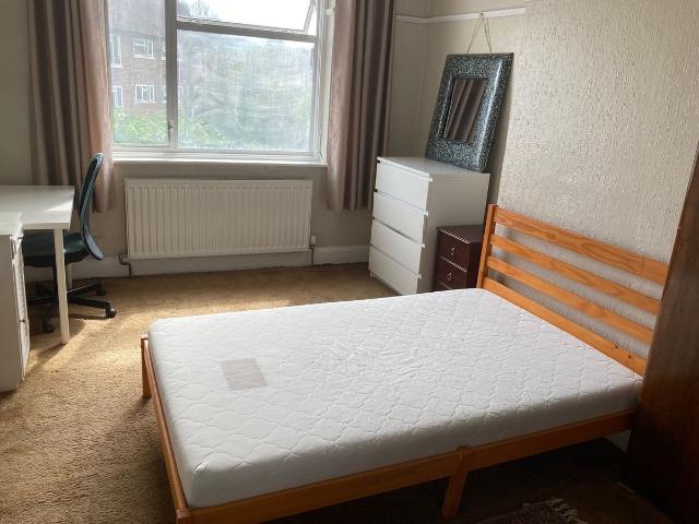 Room for rent in Muswell Hill, Greater London