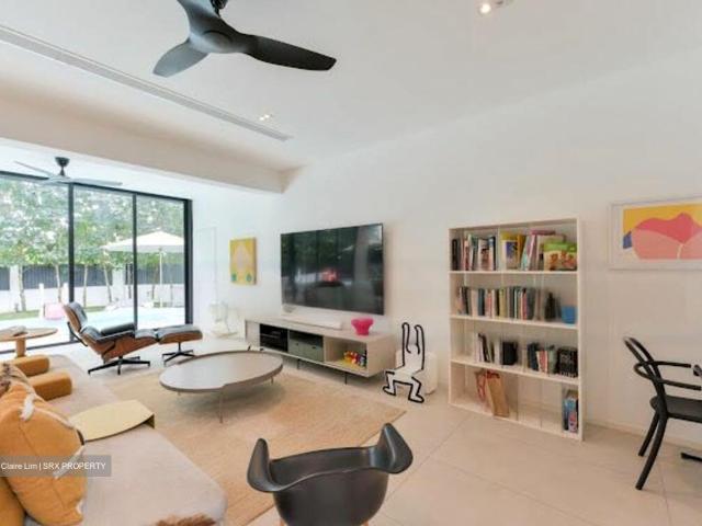 Detached House for sale