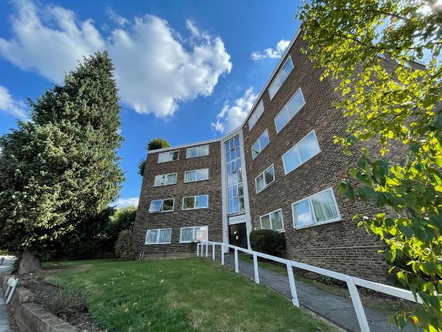 Apartment for rent in Church End, Greater London
