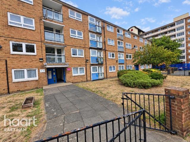 Apartment for rent in London Borough of Newham, Greater London
