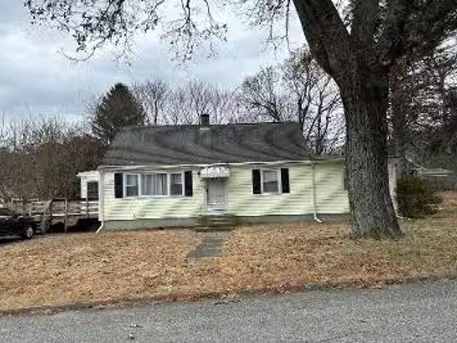 House for sale in Willimantic