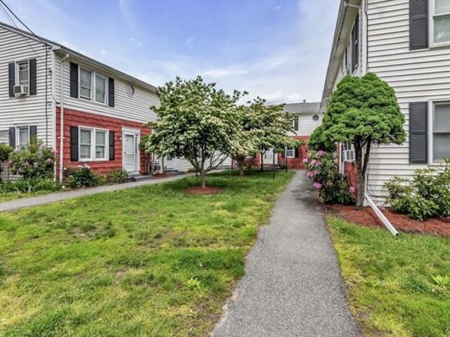 Condo for sale in Lawrence, Massachusetts
