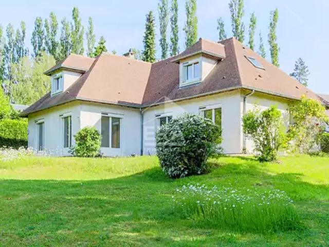 Maison vente à Saint-Germain-en-Laye, Crespières