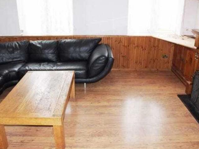 Apartment for rent in Burnt Oak, Greater London