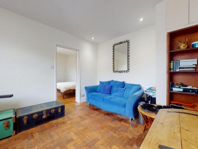 Apartment for rent in Stepney, Greater London