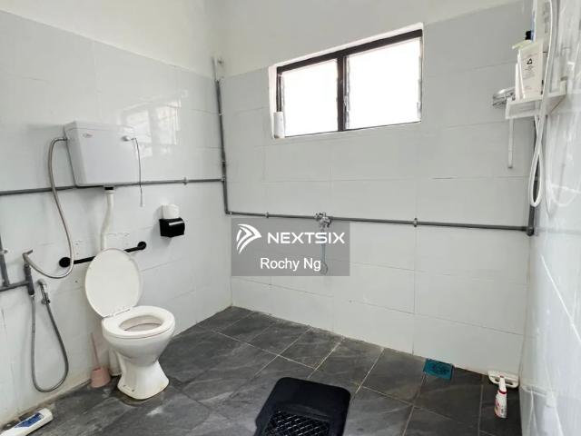 Shop for sale in Johor
