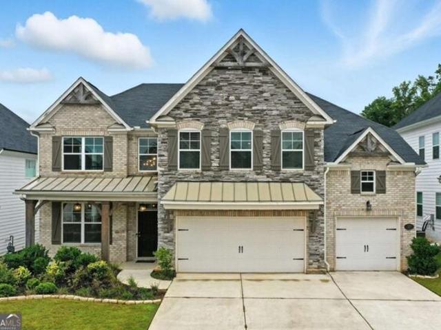 House for sale in Canton