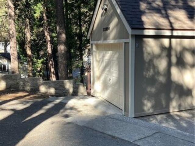 House for sale in Cedarpines Park, California