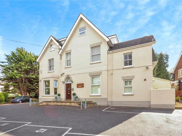 Apartment for rent in West Cliff, Bournemouth