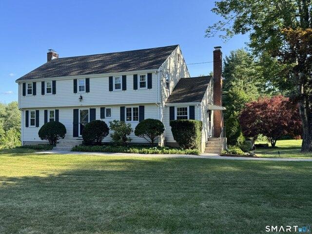 House for sale in Simsbury, Connecticut