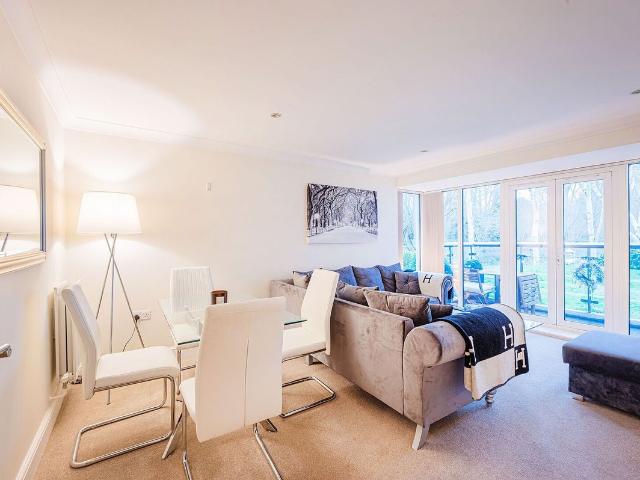 Apartment for rent in Eden Park, Greater London