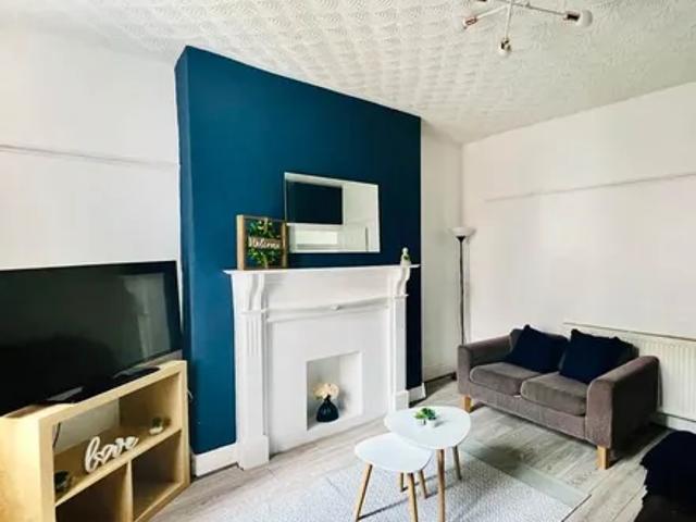House for rent in Calderstones